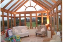 北京木結構陽光房制作廠家--木結構陽光房--北京宏鑫建筑門窗